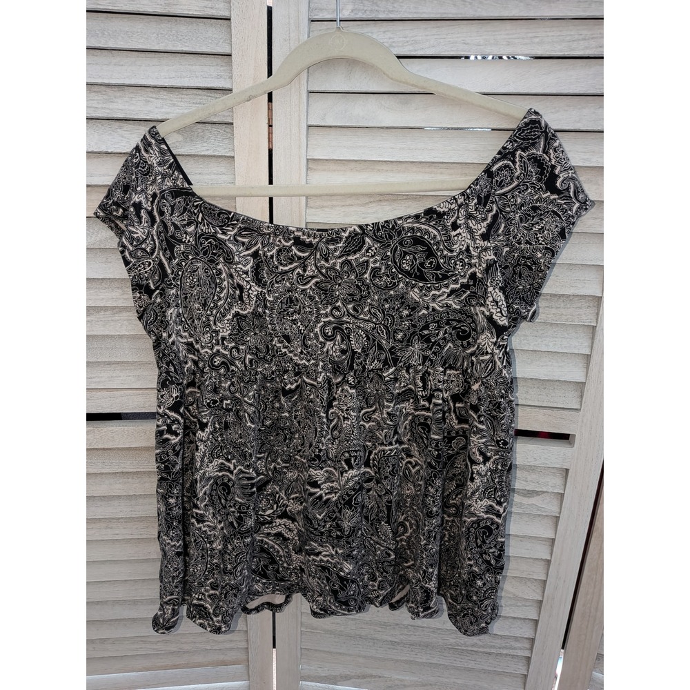 Torrid Womens 1X Plus Size Black White Paisley Empire Waist Babydoll Top - Picture 2 of 4